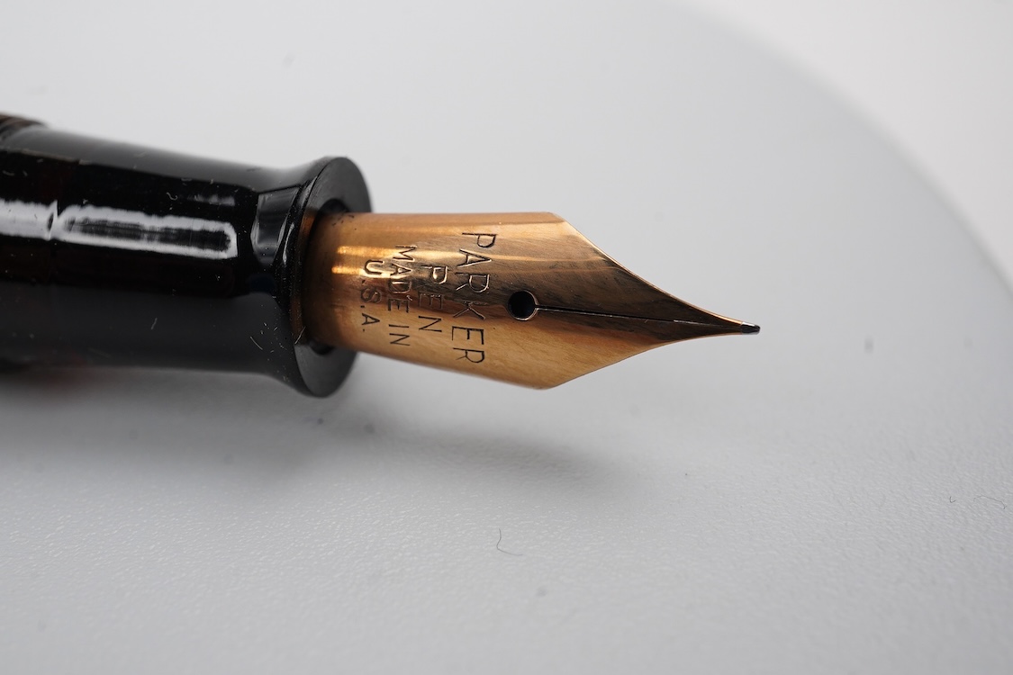 A Parker full size Royal Challenger fountain pen in brown herringbone pattern with Parker 14ct. gold nib - USA